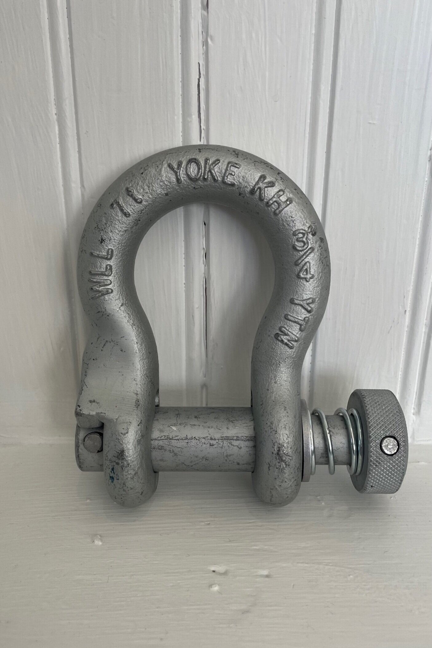 Twist Lock Shackle